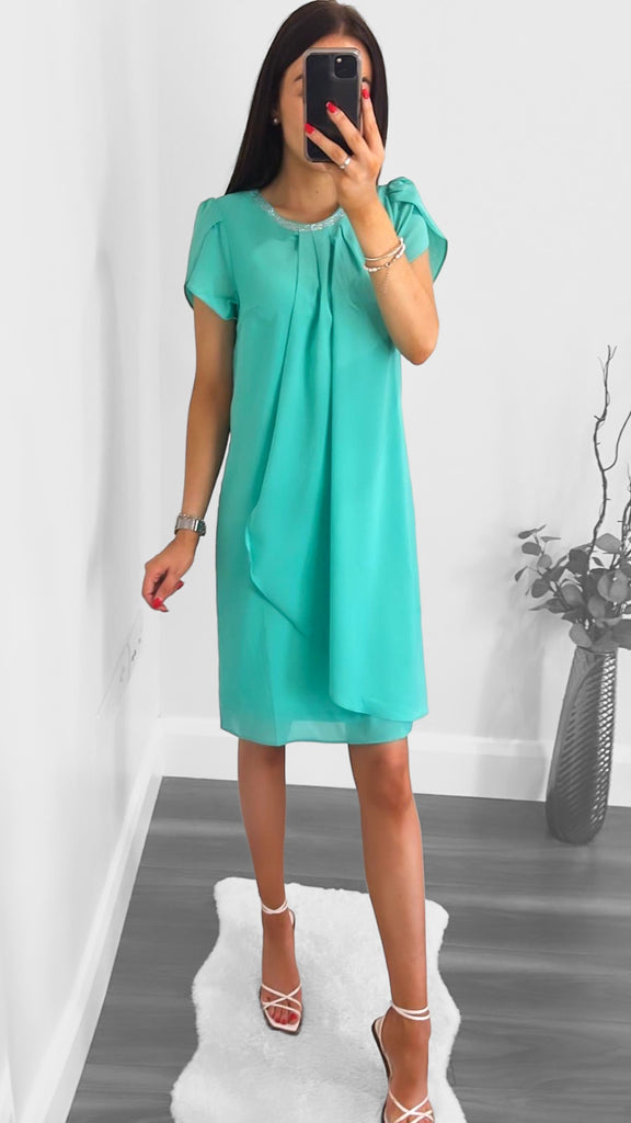 A0845 Vicky Mint Shift Dress