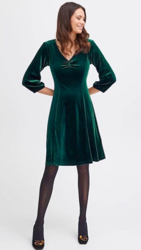 A1182 Frcassandra Velour Dress Green