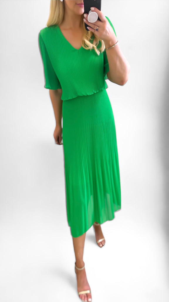 A1505 Green Loose Top Pleat Dress