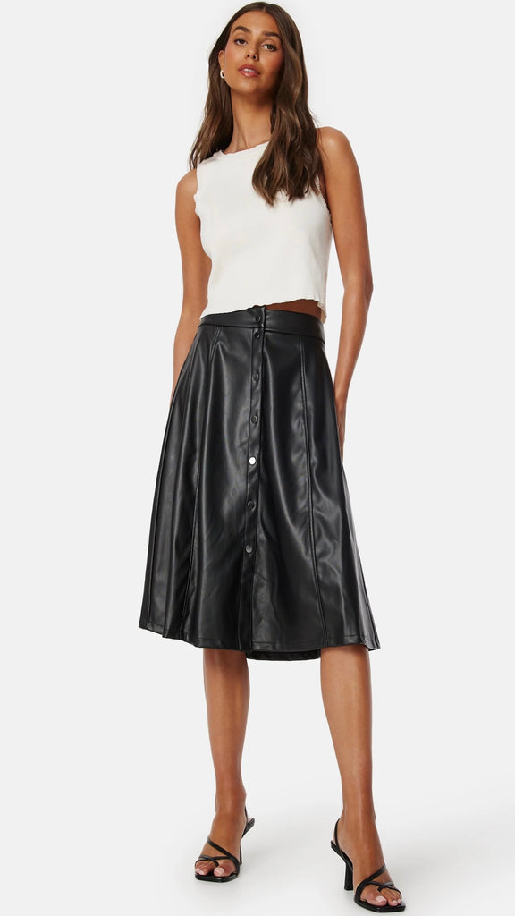 4-A1224 Vibrawn Faux Leather Skirt Black