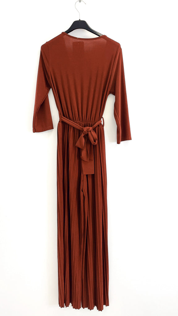 A2849 Terracotta Taylor Pleat Jumpsuit