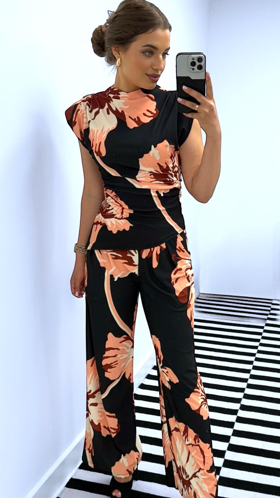 4-A2390 Virginia 2 Piece Trouser Set