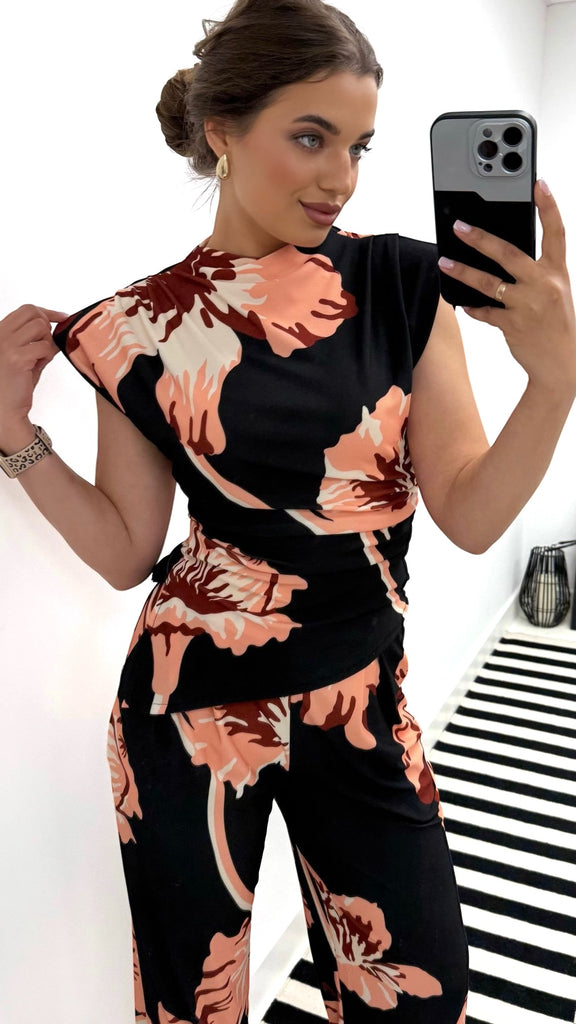 4-A2390 Virginia 2 Piece Trouser Set