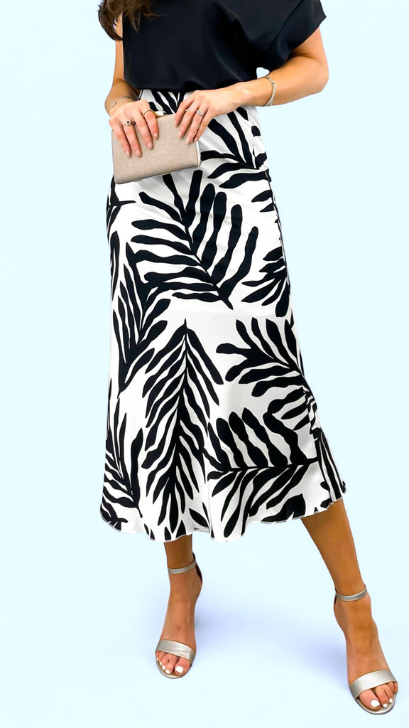 4-A2402 Anita Monochrome Print Skirt