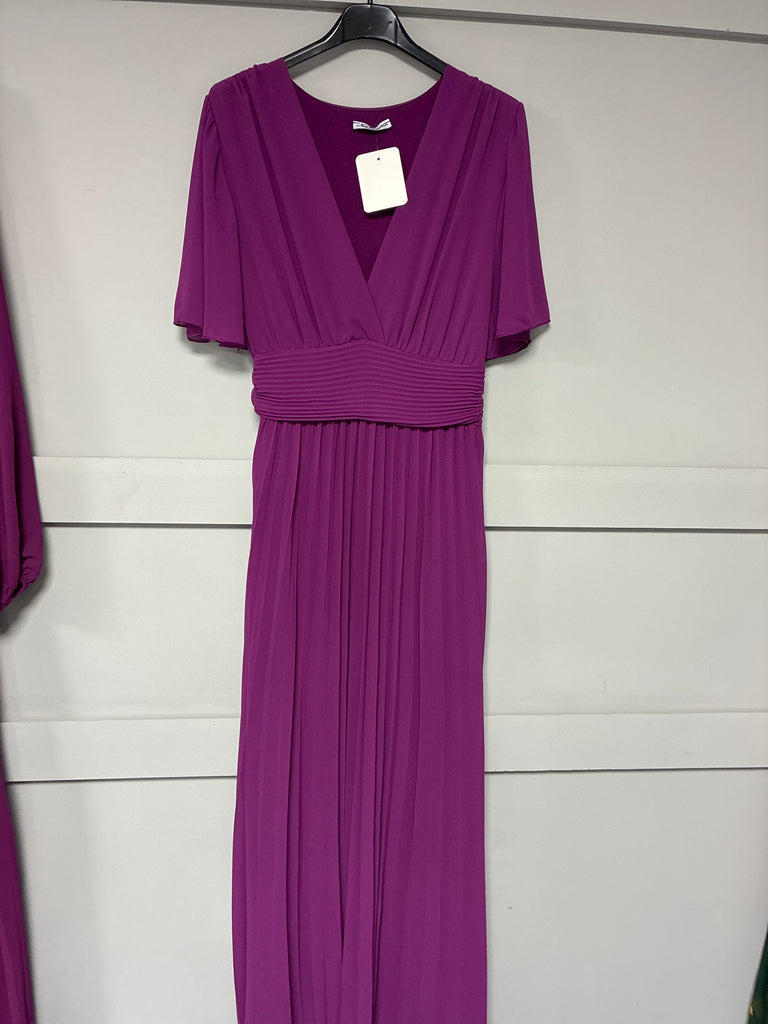 A3169 Magenta Floaty Sleeve Pleat Dress