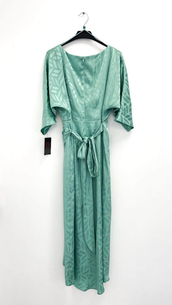 4-A2202 Octavia Sage Batwing Dress