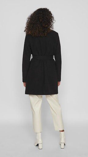 A1208 Viloulou Black Funnel Coat