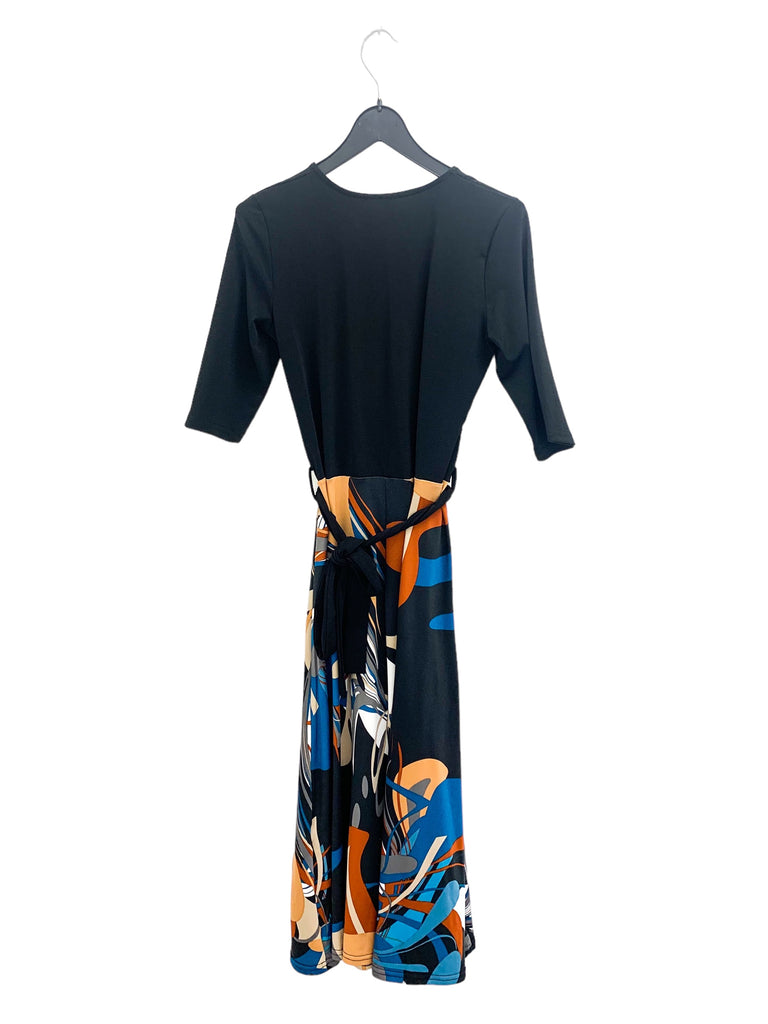 A1118 Fortune Black Contrast Jersey Dress