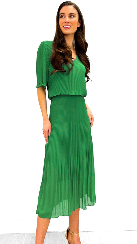 1-A0835 Green Loose Top Pleat Dress