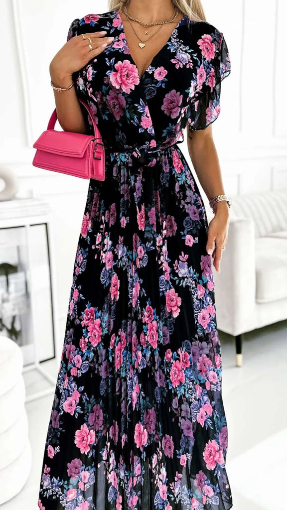 1-A0950 Janni Black Floral Midaxi Dress