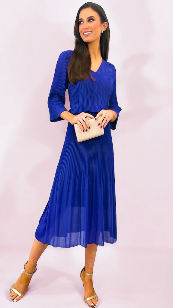 1-A1974 Royal Sleeved Loose Top Dress