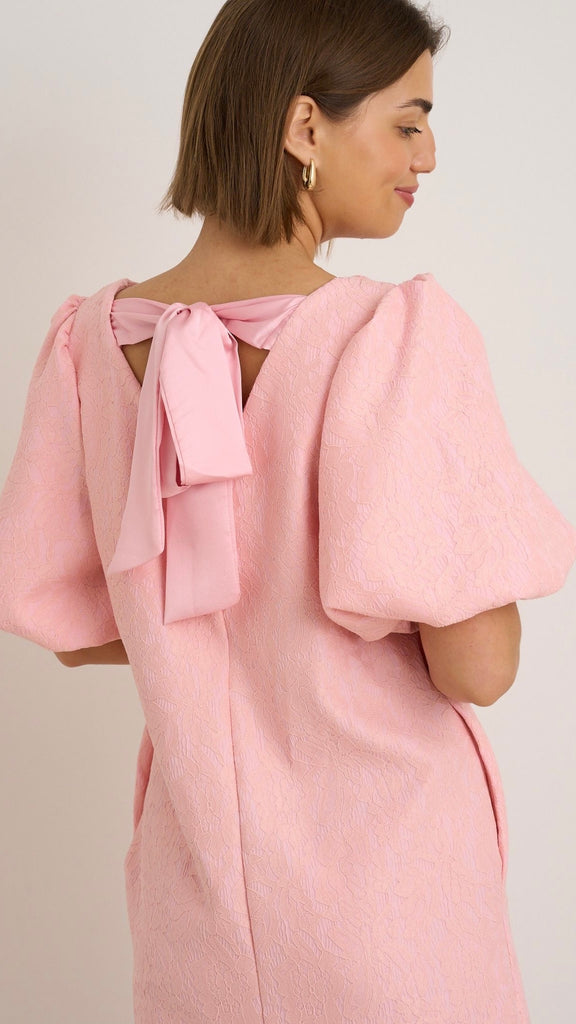 A3009 Verity Pink Shift Dress