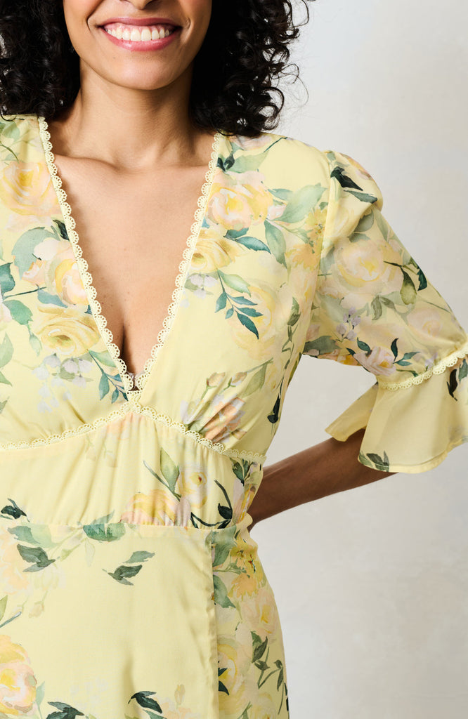 A2872 Hope & Ivy Goldie Open Back Dress