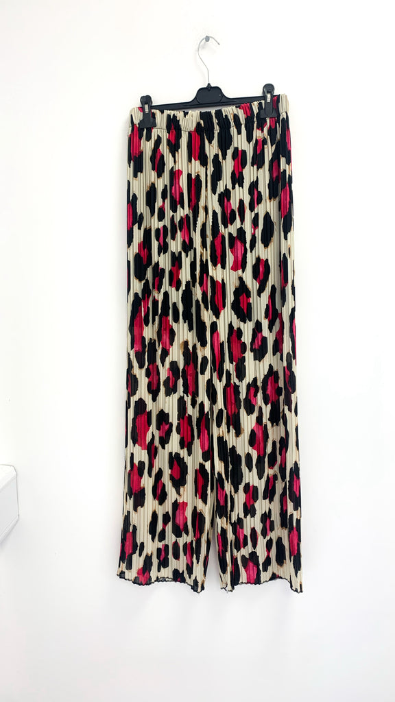 A2354 Tegid Leopard Print Trousers