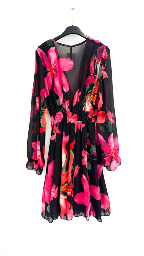 A2501 Cathinka Black Floral Dress
