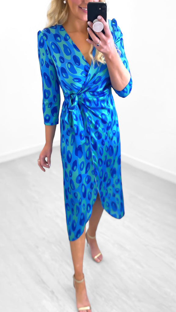 4-A0545 Minerva Blue Print Wrap Dress