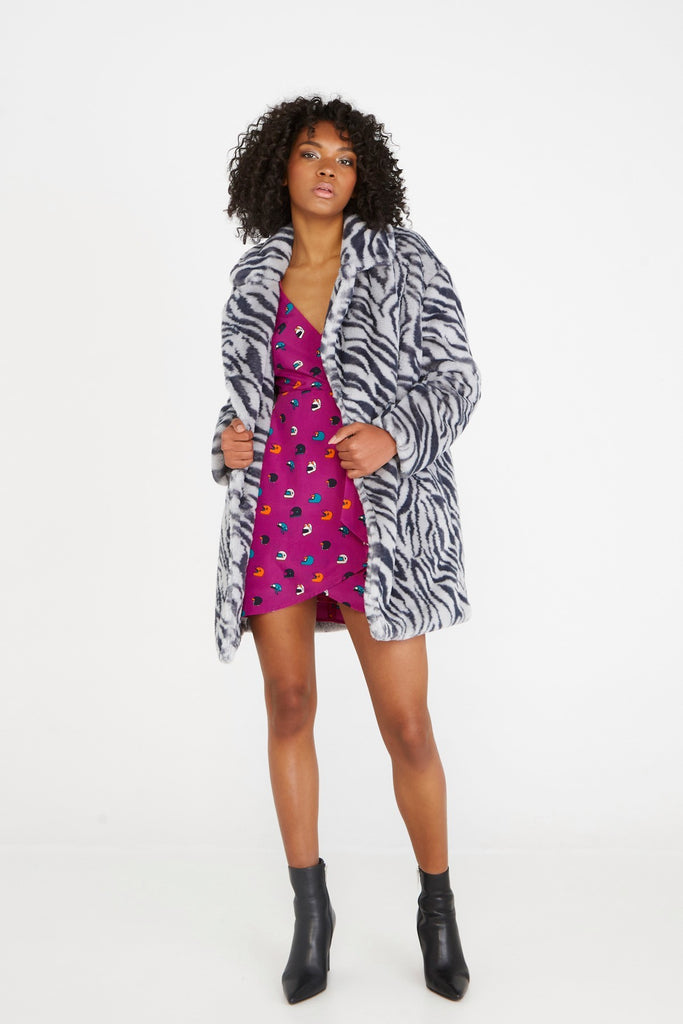 4-A0021 Sarah Grey Faux Fur Coat